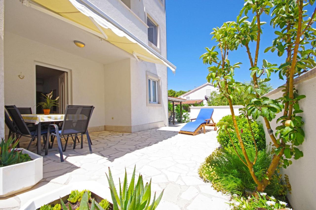 Apartments Silva スティヴァン エクステリア 写真