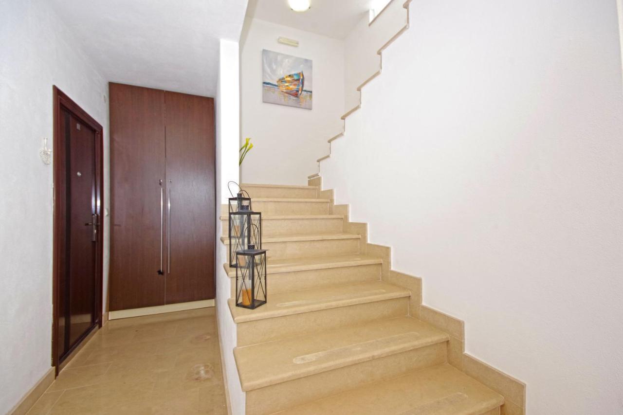 Apartments Silva スティヴァン エクステリア 写真