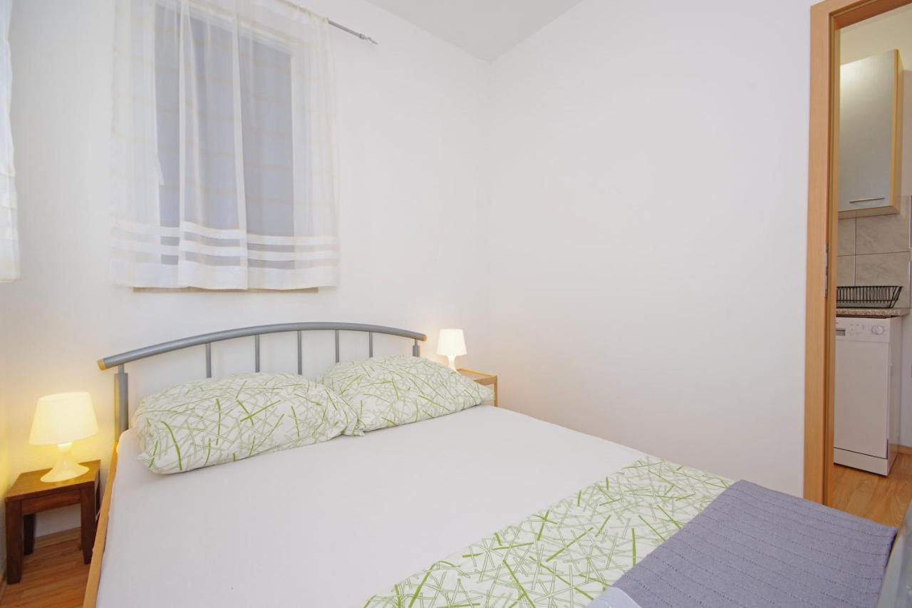Apartments Silva スティヴァン エクステリア 写真